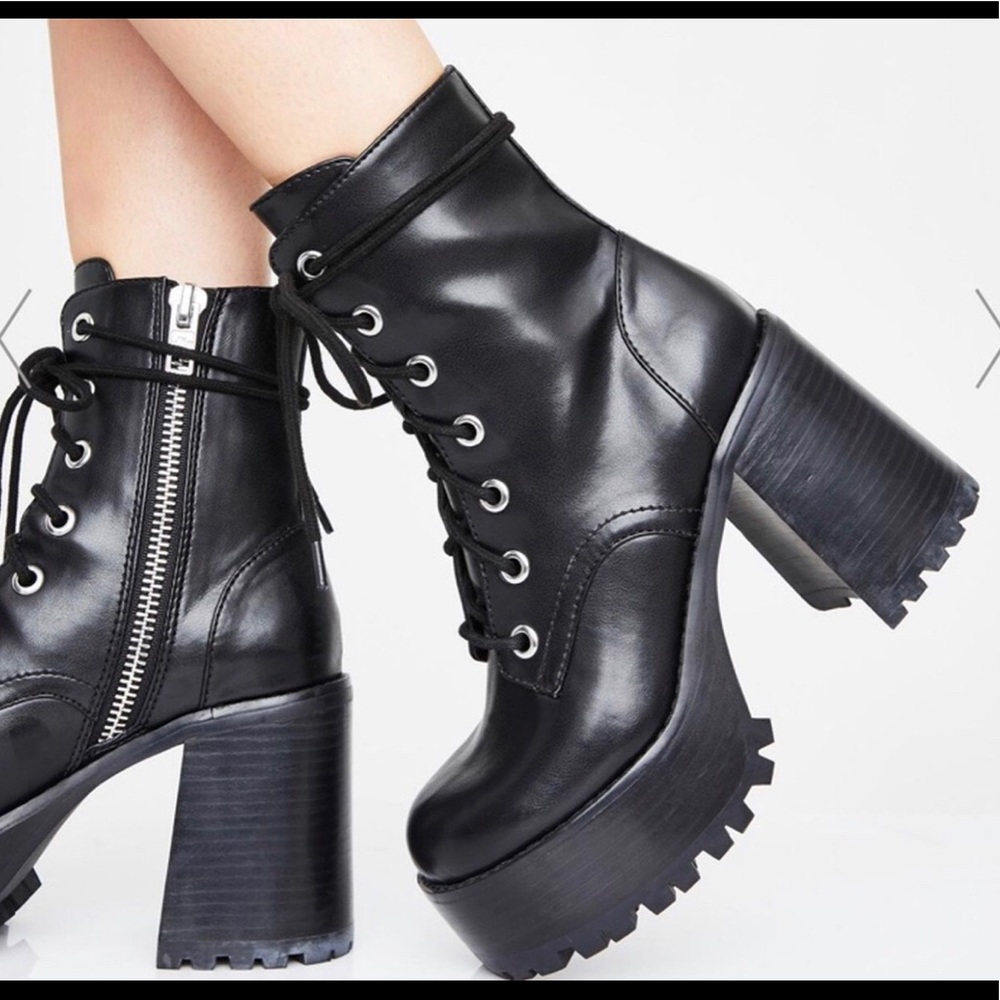 DollsKill  Stay Salty platform boots size 8